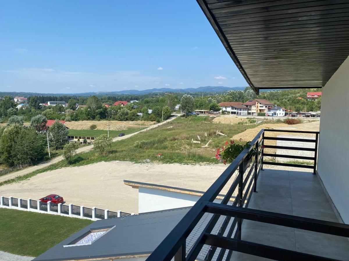 Hotel Maya Horezu Exteriör bild